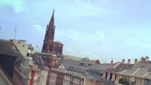 Strasbourg : un avion survolera la ville à basse altitude cette nuit 